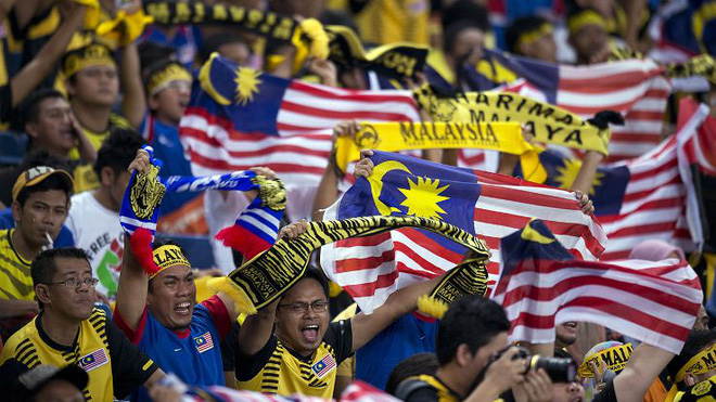Fan Malaysia không tin và cảm thấy xấu hổ vì điều lệ chưa từng thấy - Ảnh 1.